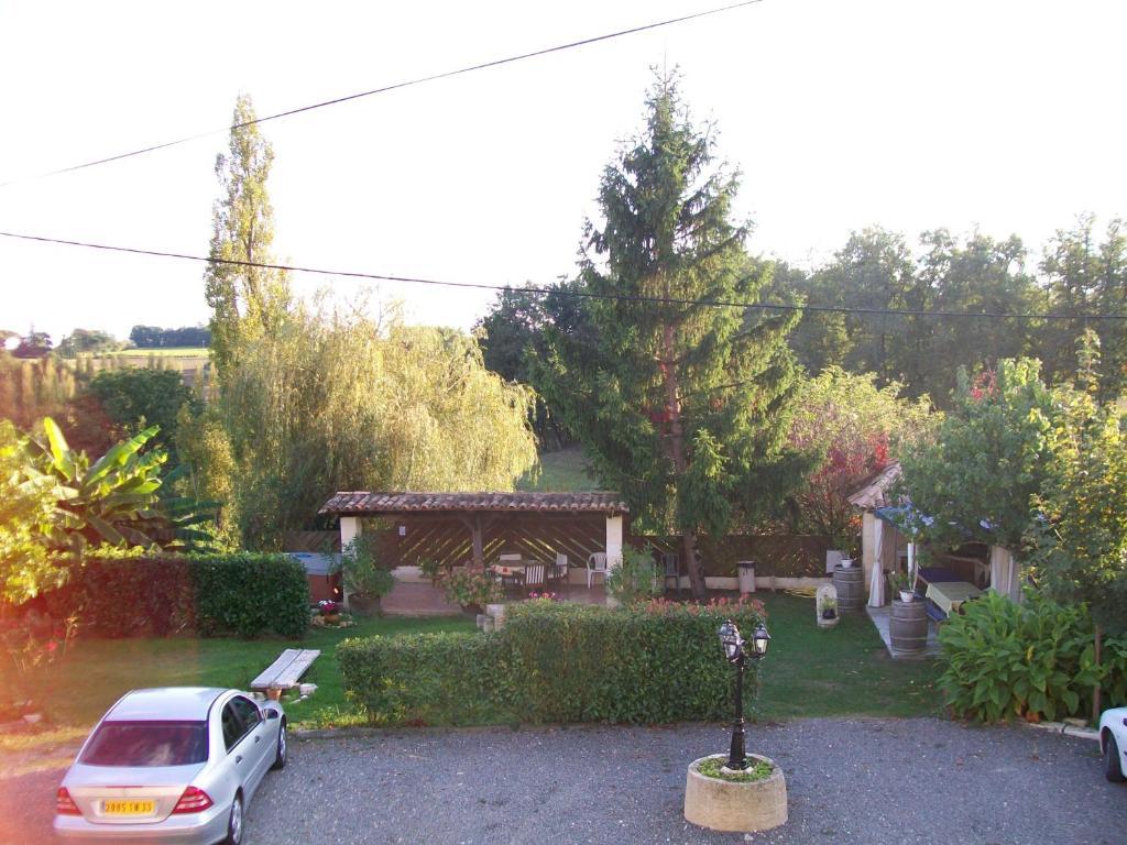 Domaine Capiet Bed & Breakfast Courpiac Exterior photo