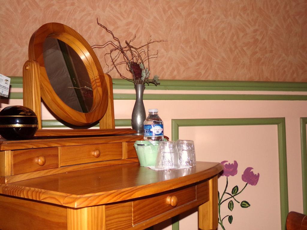 Domaine Capiet Bed & Breakfast Courpiac Room photo