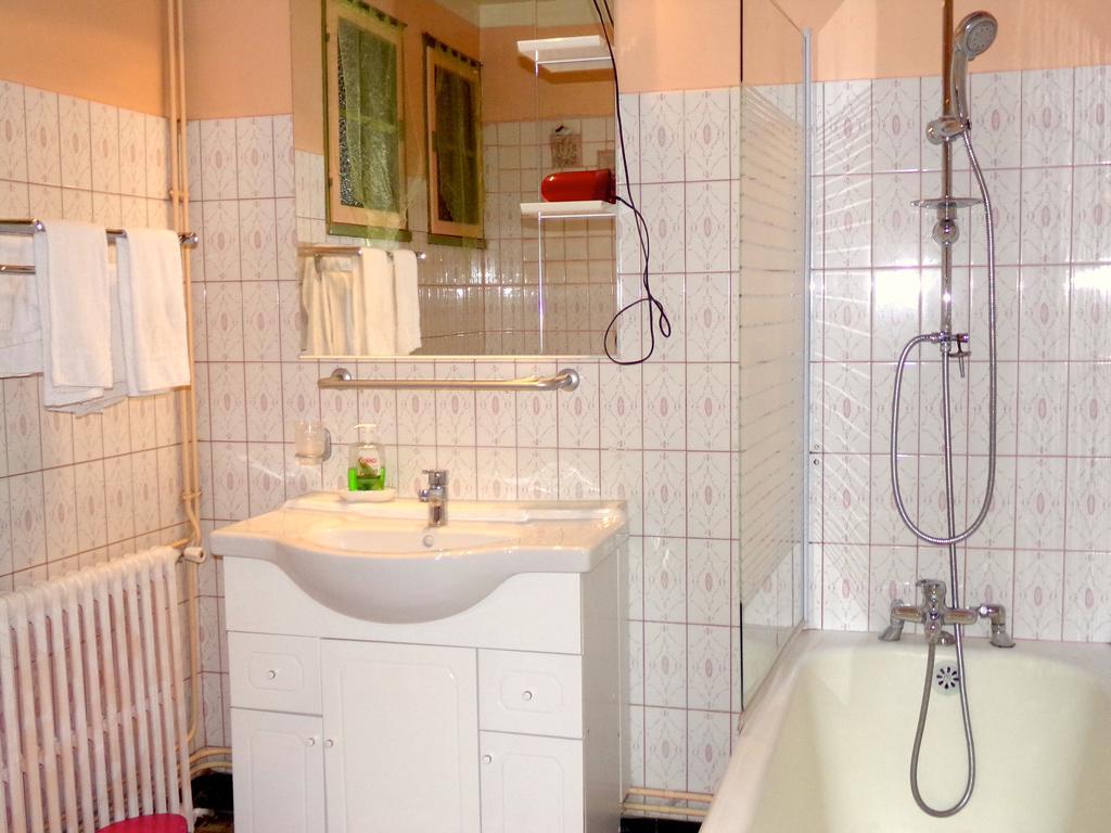 Domaine Capiet Bed & Breakfast Courpiac Room photo